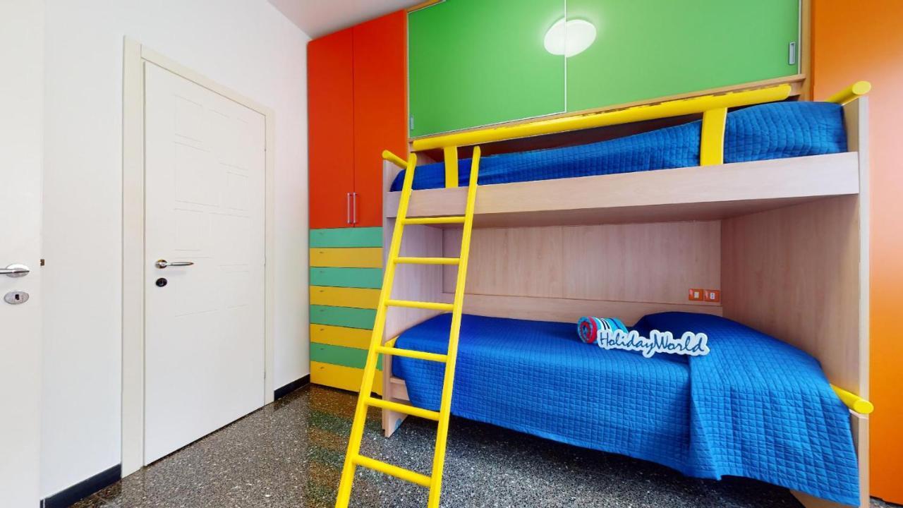 Apartment House Azzurra By World